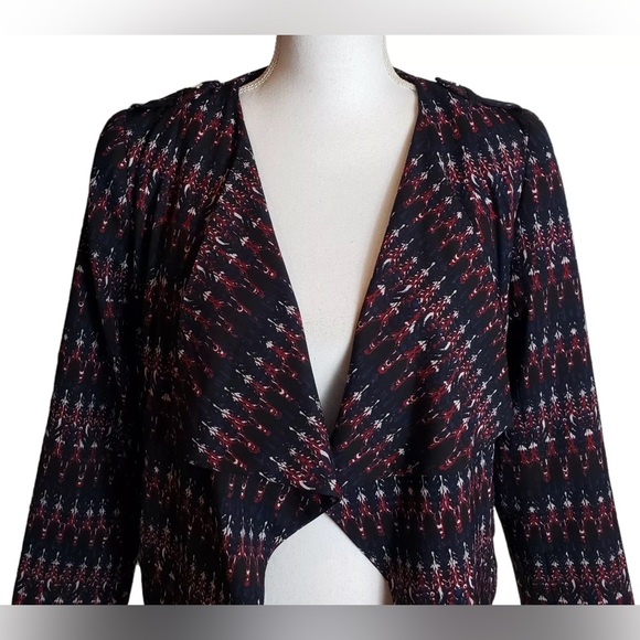 Patterned jacket with lightly pleated collar - Picture 1 of 10